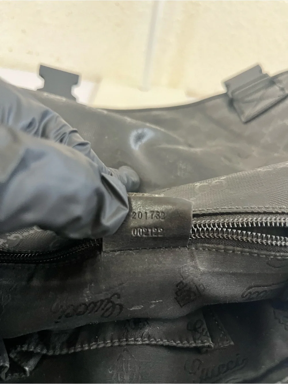 Gucci GG Black Imprime messenger bag
